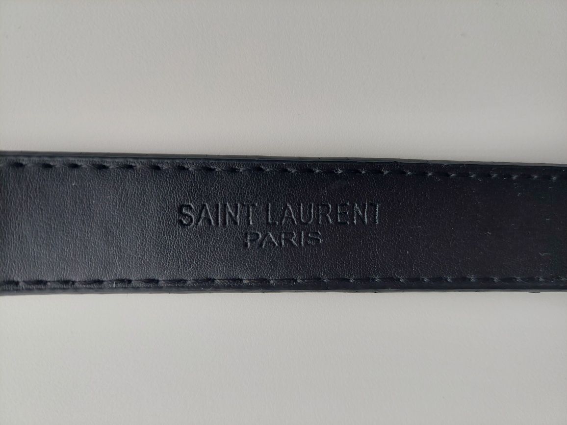 Czarna torebka YSL na srebrnym łańcuszku!
