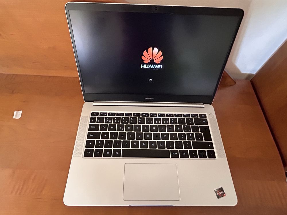 Huawei Matebook 14" 8GB RAM e 256 GB SSD