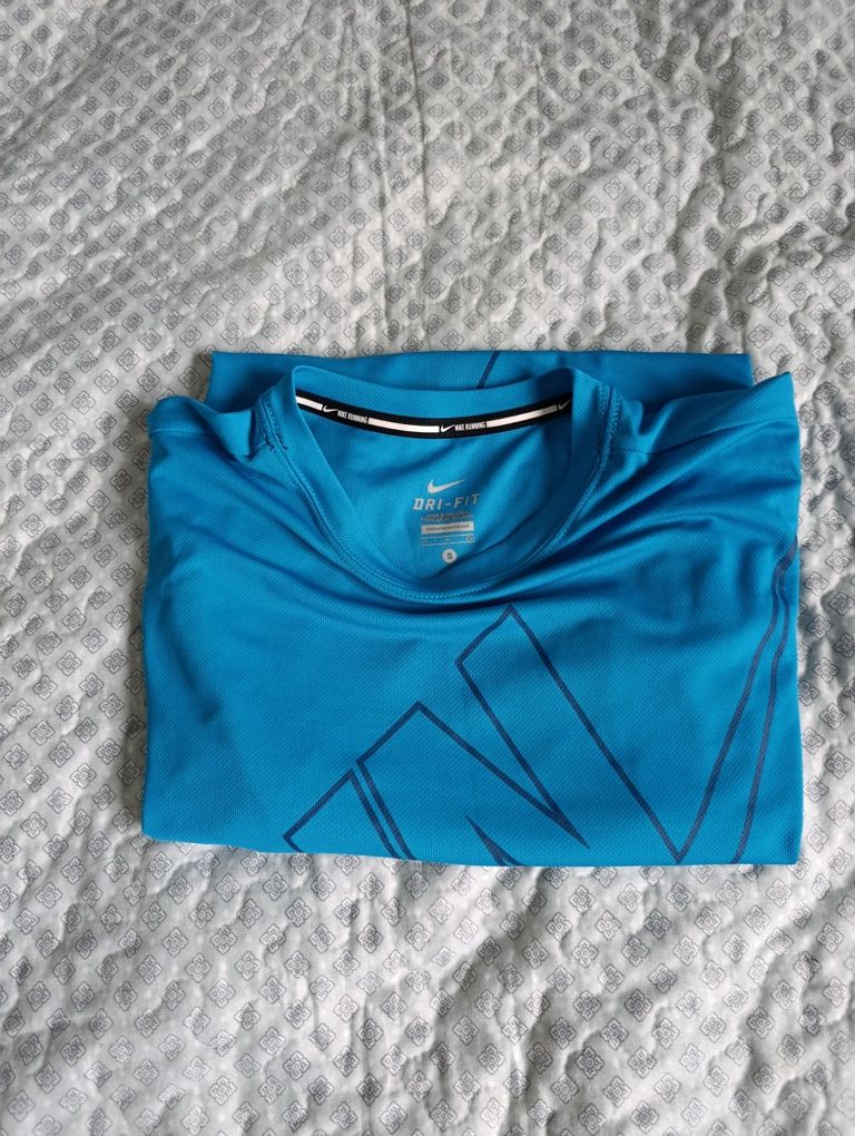 Koszulka Nike Dri-Fit S