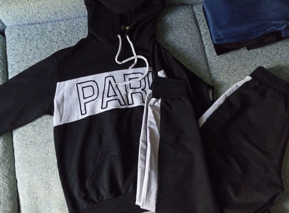 Спортивный костюм