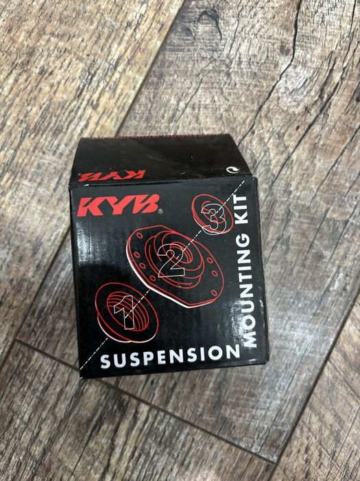 Верхне кріплення стійки KYB SM1708. Volkswagen/Seat/Skoda