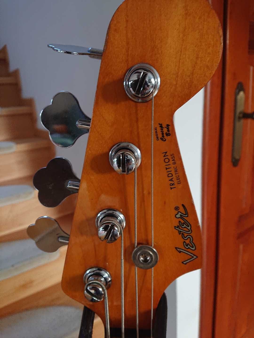 Gitara basowa Vester 1991rok z przystawkami Fender MiJ