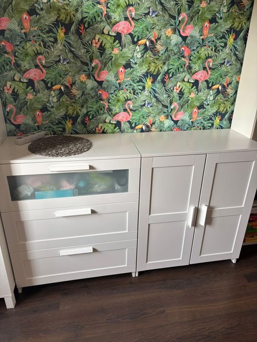 Zestaw mebli IKEA BRIMNES – szafa, komoda, szafka – bardzo dobry stan