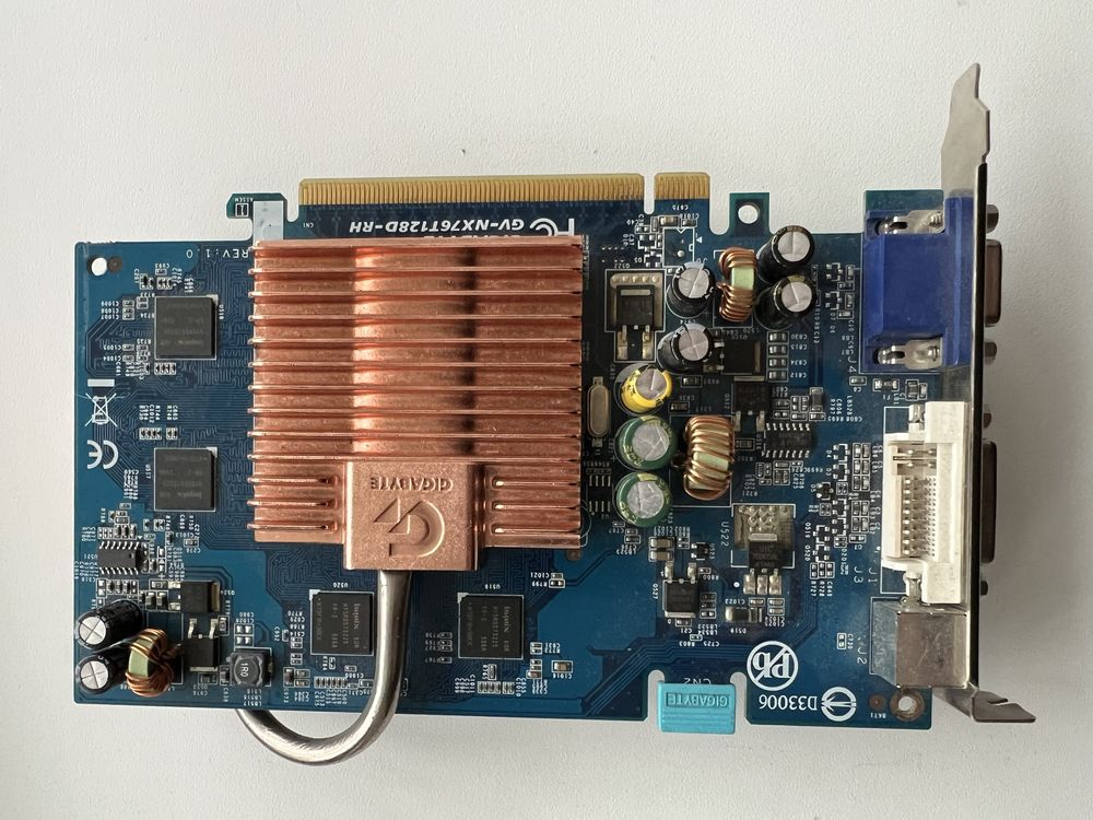 Gigabyte GV-NX76T128D-RH PCI-Ex