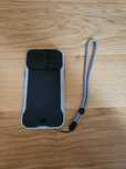 Etui Tech21 EvoMax iPhone 16 Pro Max z zaślepką na aparat.