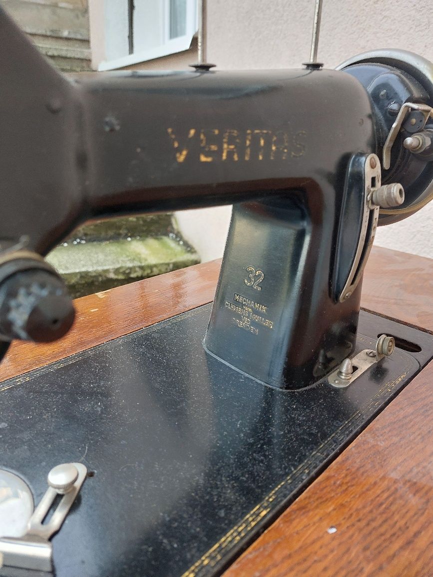 Stara maszyna do szycia stolik Veritas