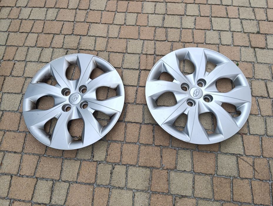 2x Oryginalne kołpak Kołpaki  HYUNDAI 15 CALI MODEL i20