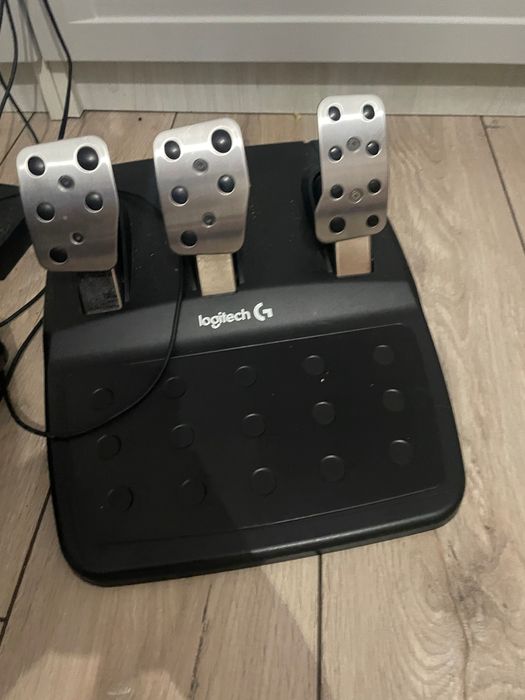 Руль Logitech g29