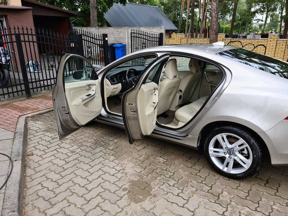 Volvo s60 2014 T5 maly przebieg , zadbany  116tys km
