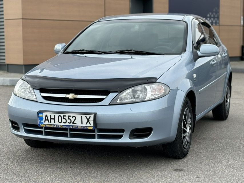 Продам Chevrolet Lacetti 1.6i gaz 2011