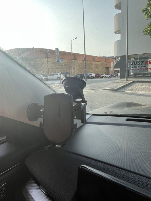 Porta telemovel para carro para ventilação e superficies com ventosa