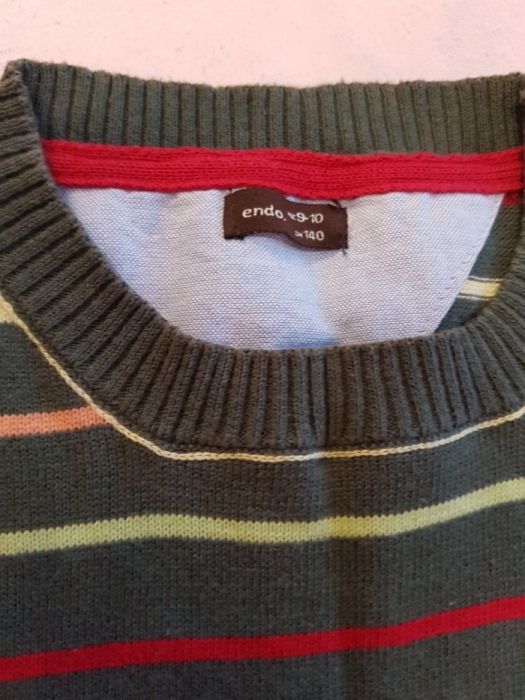 Sweterek chłopięcy firmy Endo rozm. 140