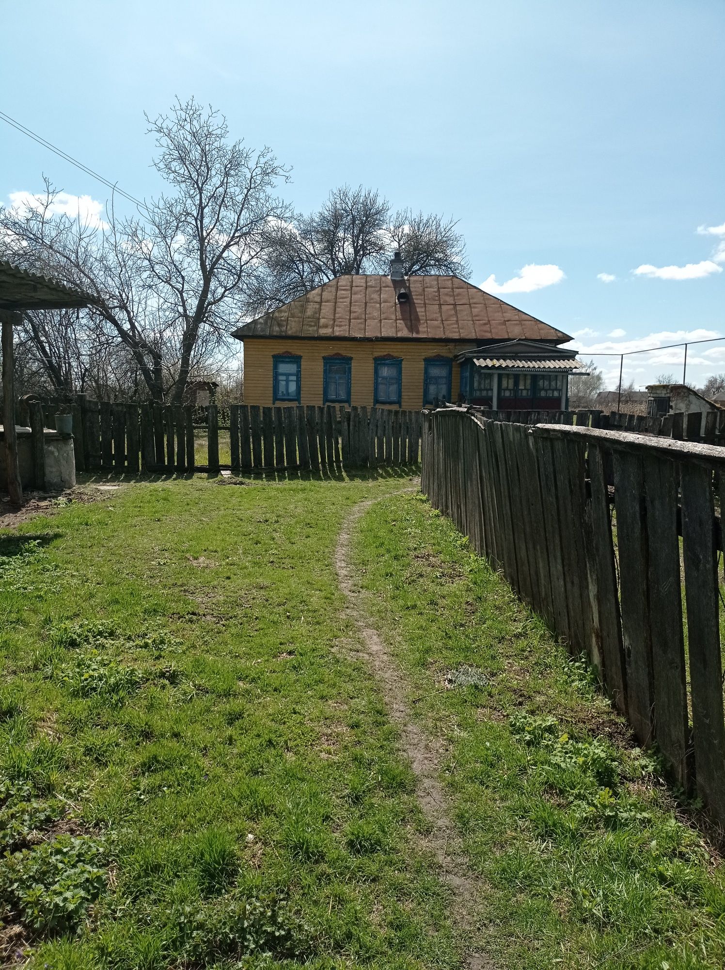 Садиба біля залізничної станції. Село Жуківка.