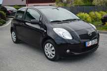 Toyota Yaris 1.3B Klima/ 2 KPL KÓŁ/ Sprowadzony/ Opłacony