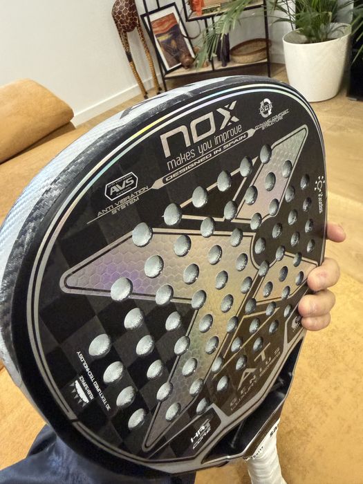 Raquete de Pádel Nox AT Genius Attack 18K