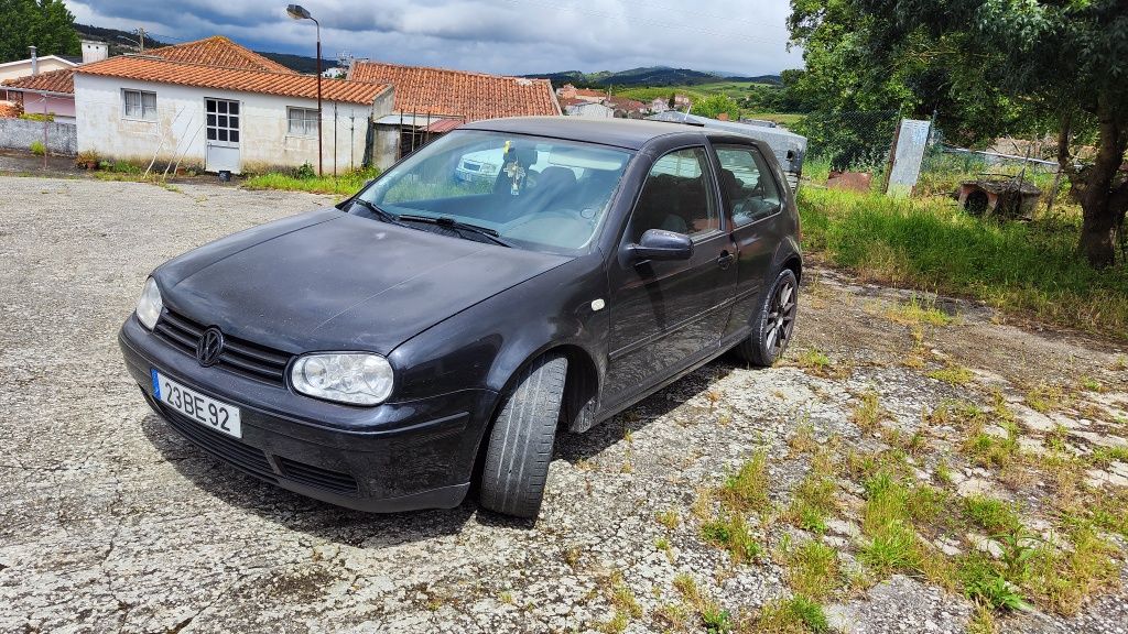 Vendo Golf 4 IV 1999 1.9 90cv / com avaria