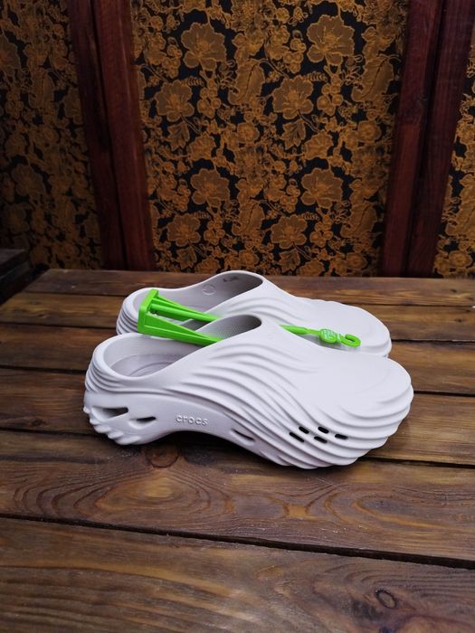 Знижки до 30%. Оригінальні Крокс. Розпродаж Складу. Crocs Salehe, Echo