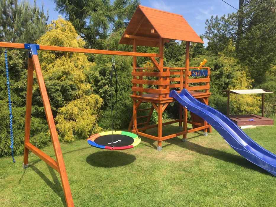 Place zabaw i huśtawki z drewna – na zamówienie!