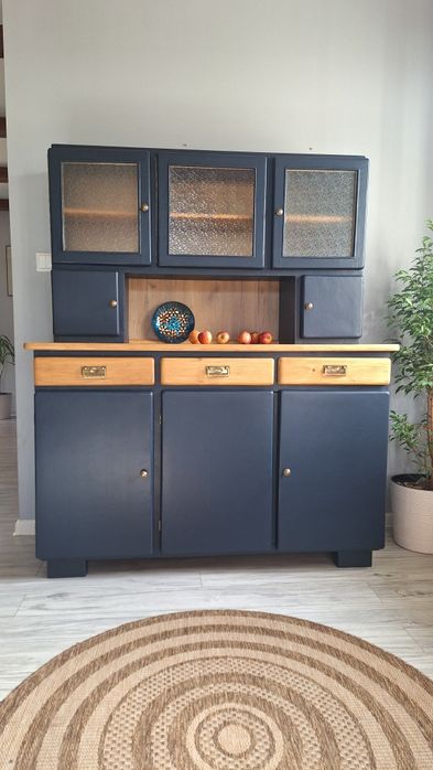 Kredensy prl renowacja