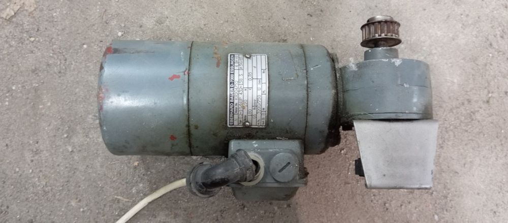 Silnik eberhard Bauer d-7300