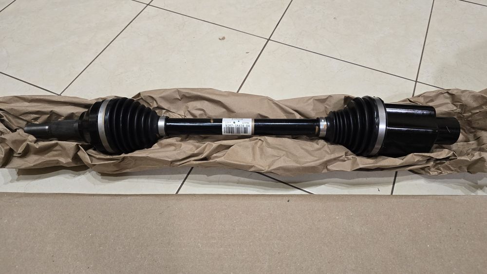 Ford Explorer Lincoln Aviator 2020 2021  2022 Полуось Піввісь передня