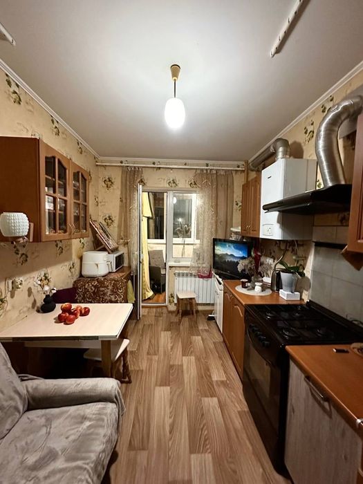 Квартира з ремонтом, Ворзель. Балкон, 2 поверх. Оф:2%. Постанова