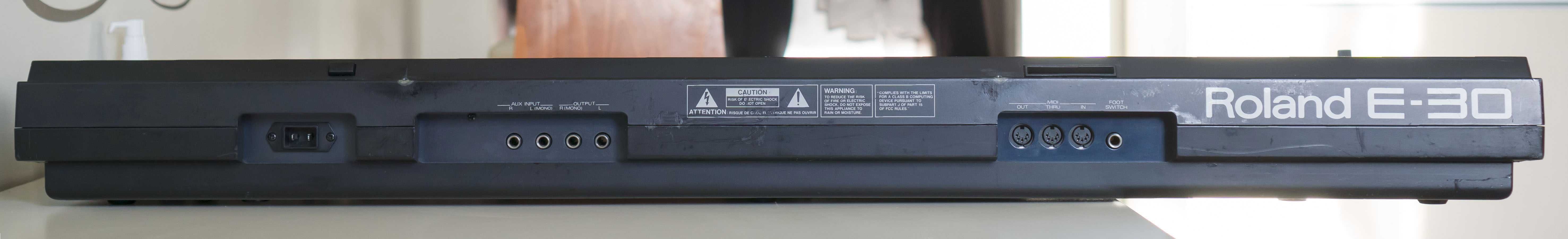 Keyboard Roland E-30