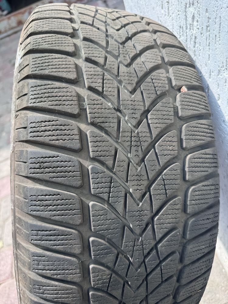 Шини Dunlop SP Winter Sport 4D зима 225/50 R17