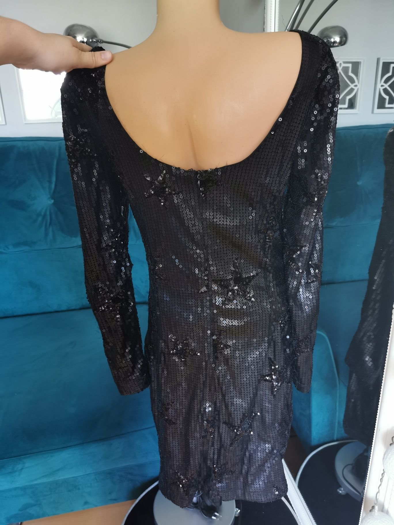 Wystrzałowa przepiękna wyjątkowa suskienka cekinowa Reserved