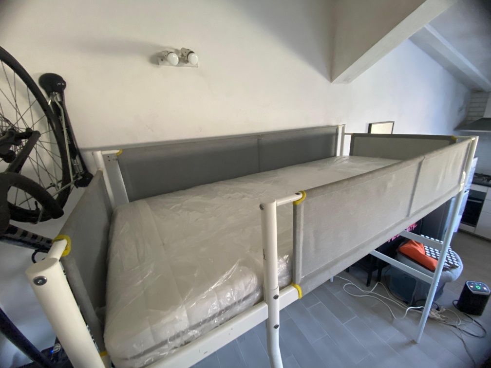 Beliche / Cama alta IKEA como nova