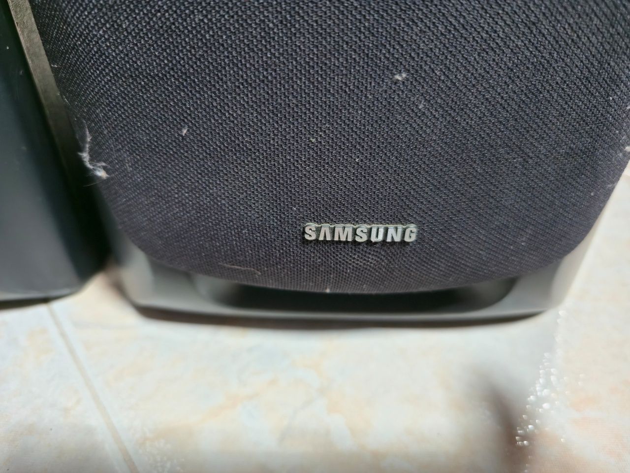 Par de colunas marca SAMSUNG de 40w. 15€