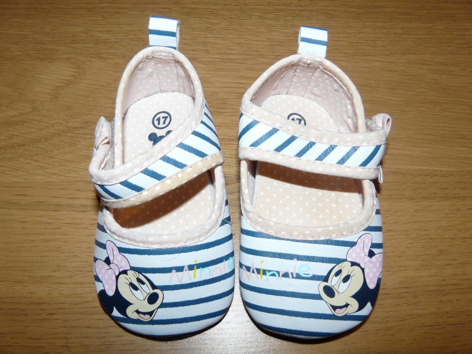 Bebé - 2 pares sapatinhos sabrinas tamanho 17 - novos
