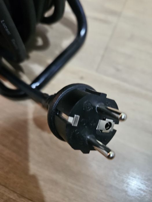 Przedłużacz bębnowy 25m 3x2.5mm, IP44. Konkretny