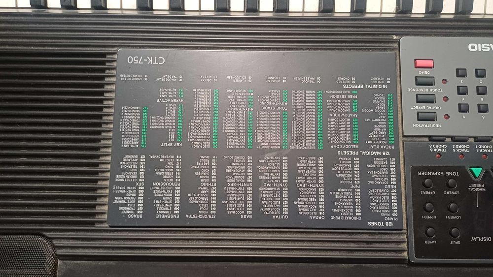 teclado Casio CTK-750 61 teclas sensílvel ao toque com capa GATOR