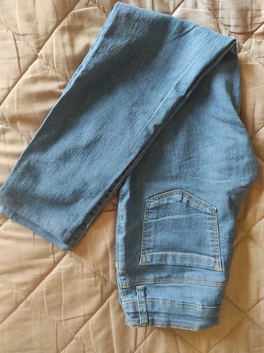 Dziewczęce spodnie jeansowe skinny - fit, rozm - 158 cm.