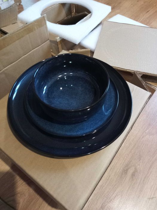 Piękny zestaw obiadowy z kamionki Stoneware 18 elementow