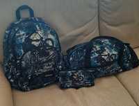 Conjunto escolar mochila, porta lápis e saco de educação física.