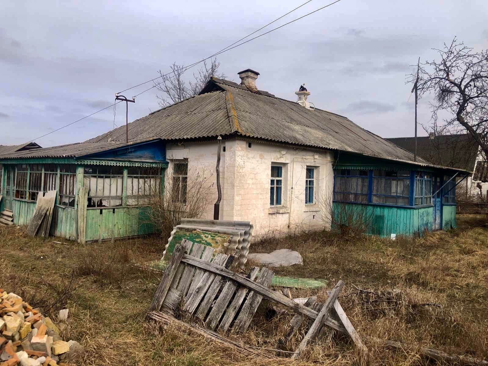 Продам дом под реконструкцию в с.Воропаев с газом.