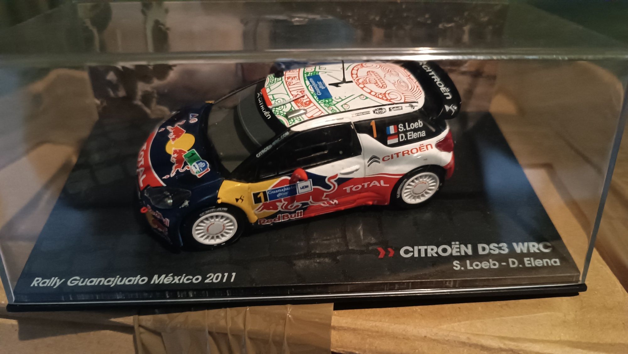 Model 1:43 Sebastien Loeb/Daniel Elena Citroen DS3 WRC
