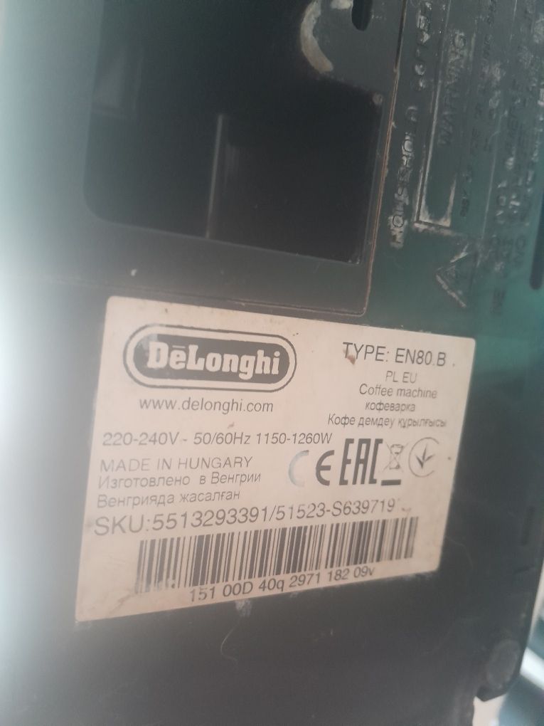 Maquina de café nespresso - DeLonghi