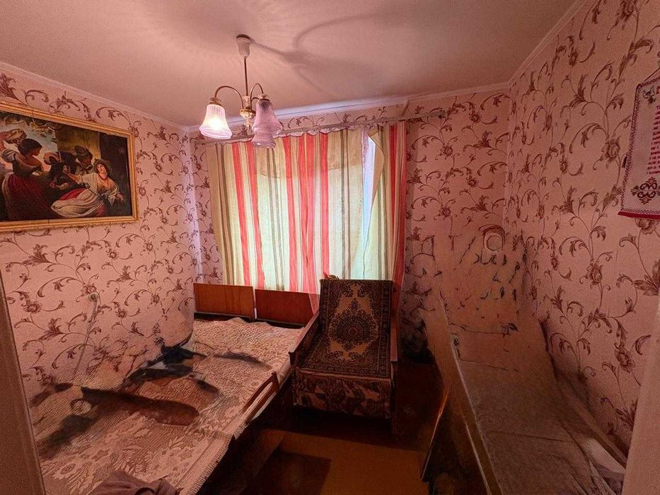 Продається 3-кімнатна квартира з автономним опаленням у селищі Нове!