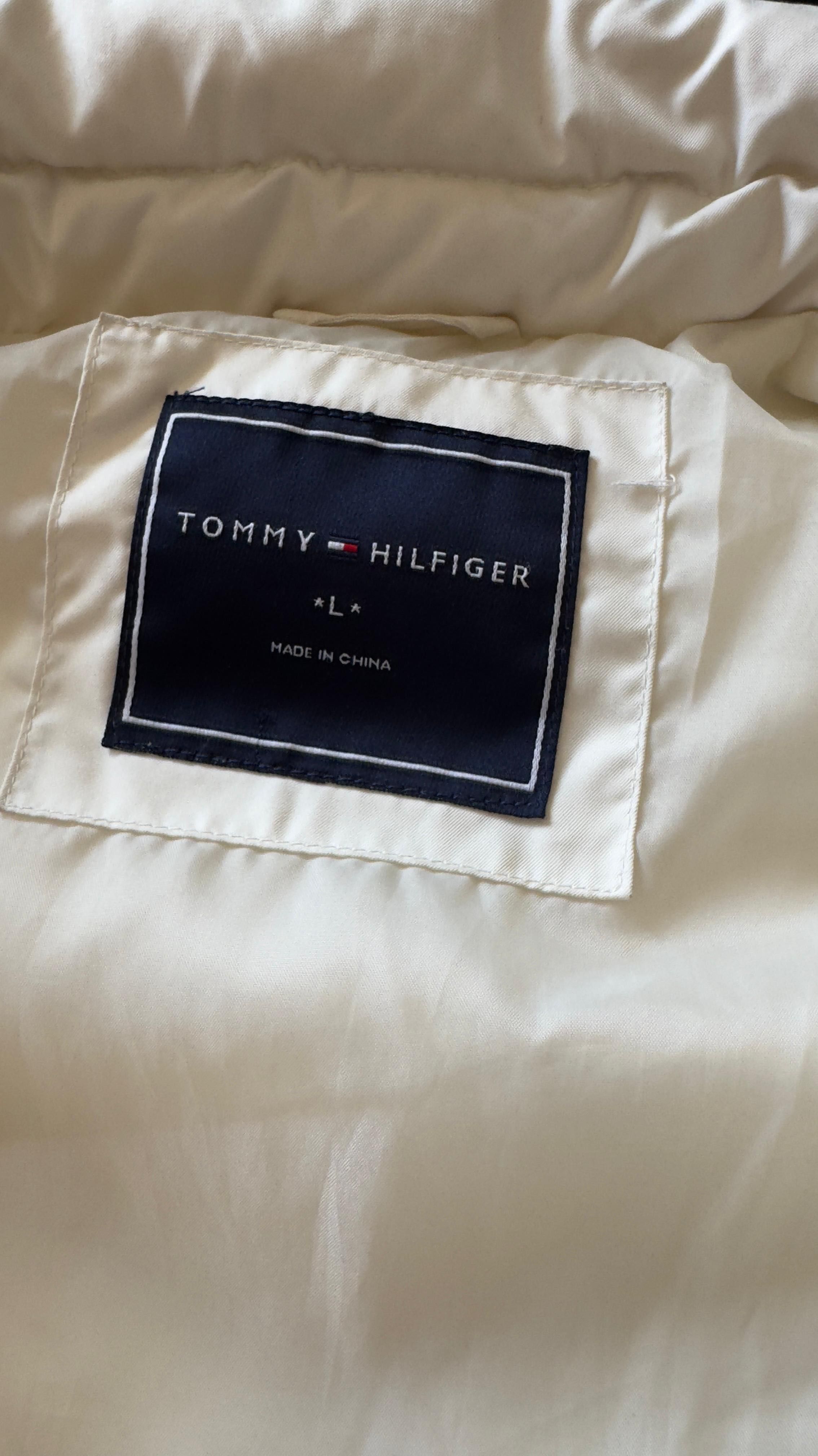 Casaco Tommy Hilfiger branco acolchoado (Tamanho L)