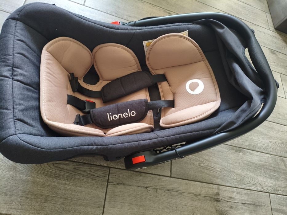 Детское автокресло