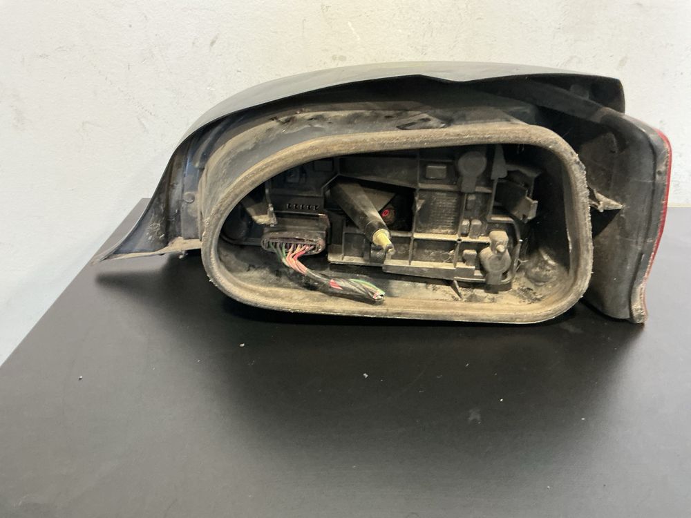 Farolim traseiro direito Citroen saxo ano 93/00