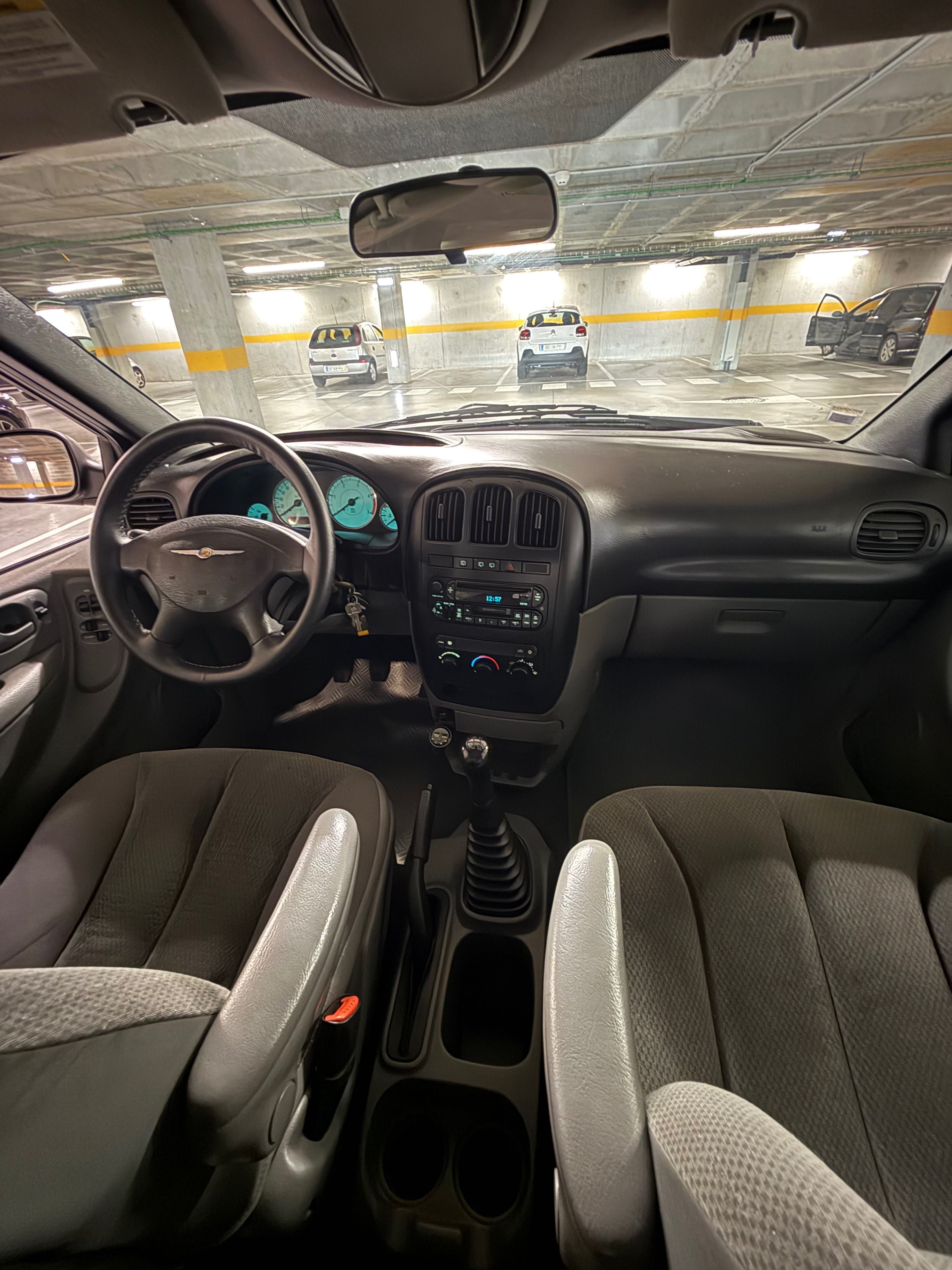 Chrysler Voyager 7 lugares