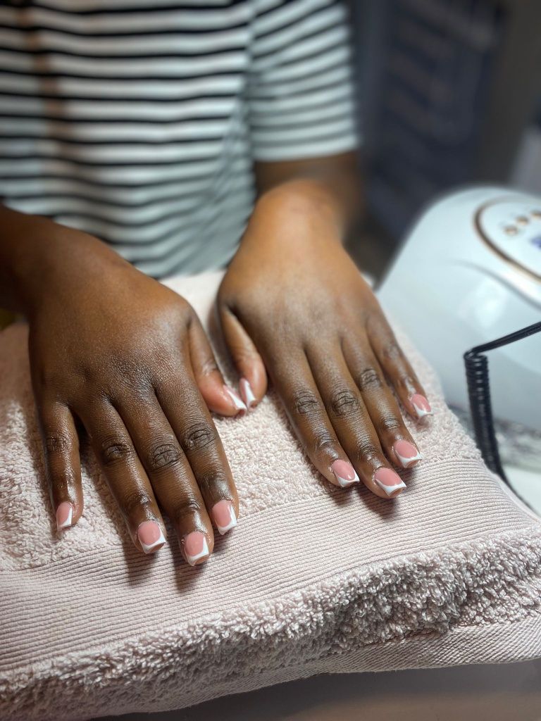 Unhas gel 20€ gelinho 10€