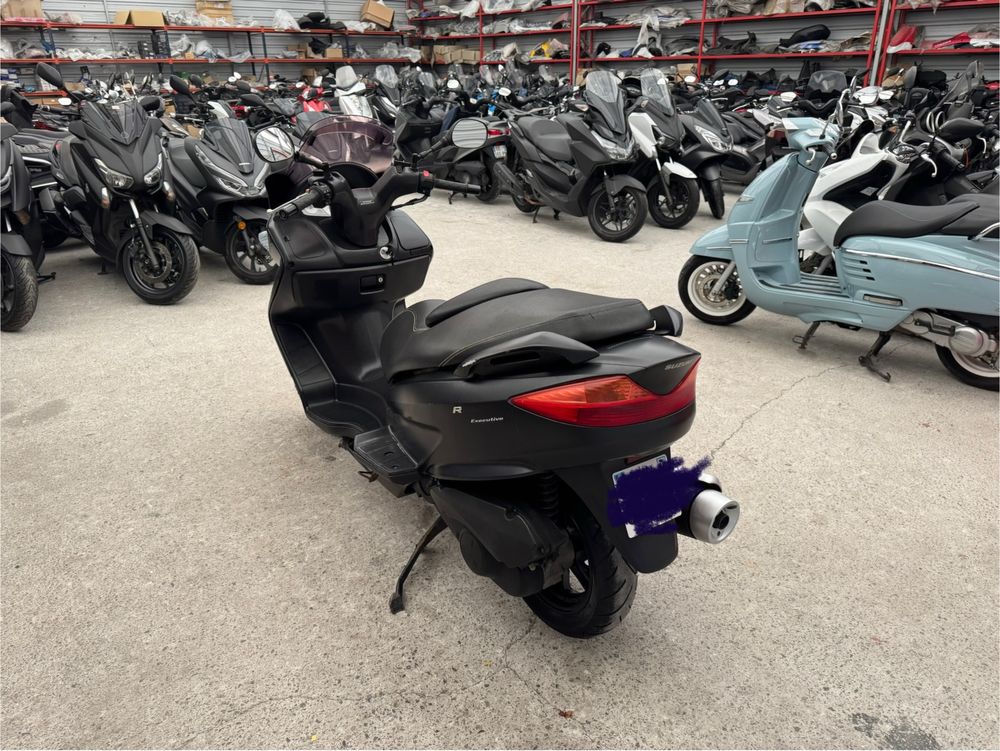 Suzuki Burgman 125 rezerwacja