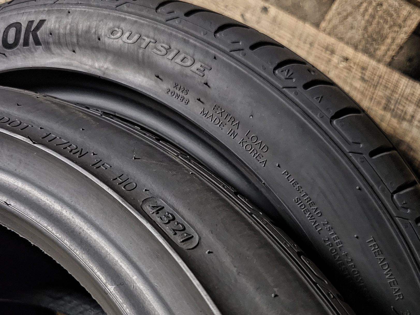 Пара 215/45r17 Hankook | Korea | 2022 | 7.5mm | Преміум шини/Як нові