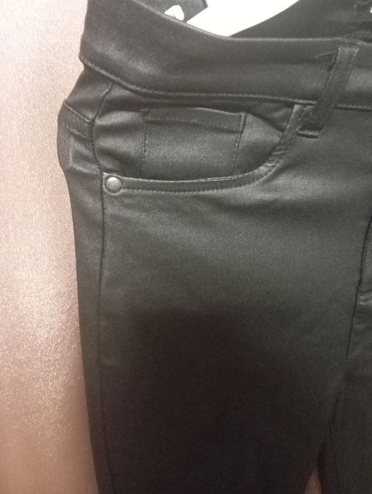 Продам жіночі штани з еко шкіри