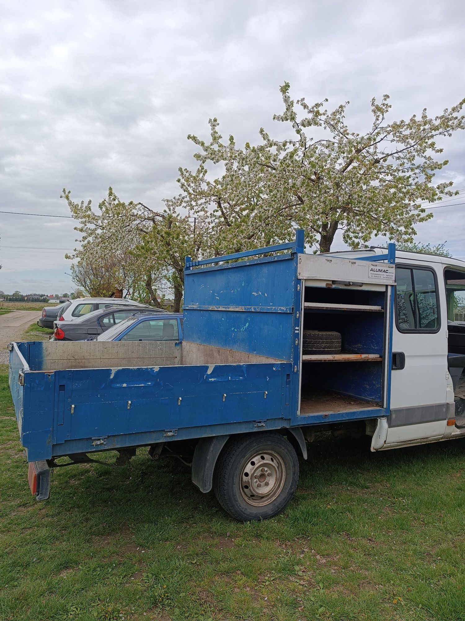 Paka narzedziówka skrzynia zabudowa Iveco